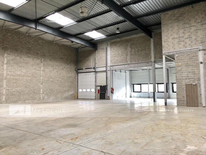 Industriel/Logistique dans La Courneuve à louer - Photo de l’immeuble – Image 3 sur 6