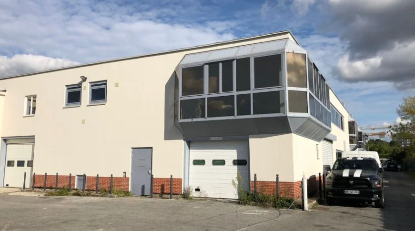 Industriel/Logistique dans Champigny-sur-Marne à louer - Photo de l’immeuble – Image 2 sur 14