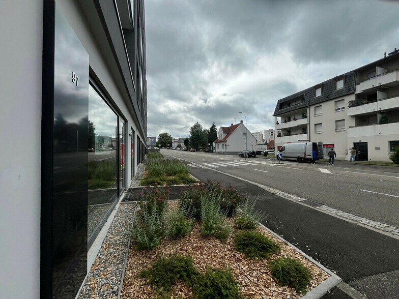 Local commercial dans Haguenau à louer - Photo de l’immeuble – Image 2 sur 8
