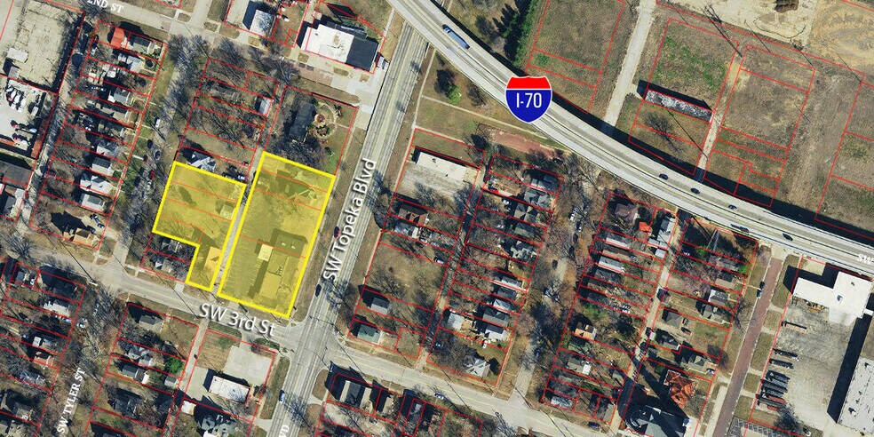 235 SW Topeka Blvd, Topeka, KS à vendre - Photo principale – Image 1 sur 1