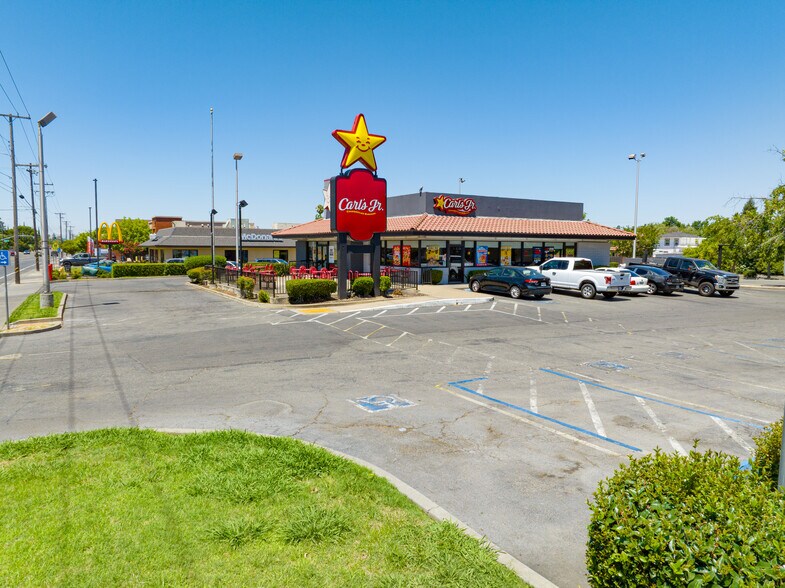 4205 Marconi Ave, Sacramento, CA à louer - Photo de l’immeuble – Image 3 sur 5