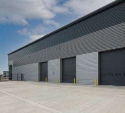 Pontefract Ln, Leeds à louer Photo de l’immeuble– Image 2 sur 4
