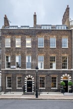 26-27 Bedford Sq, Londres à louer Photo de l’immeuble– Image 1 sur 4