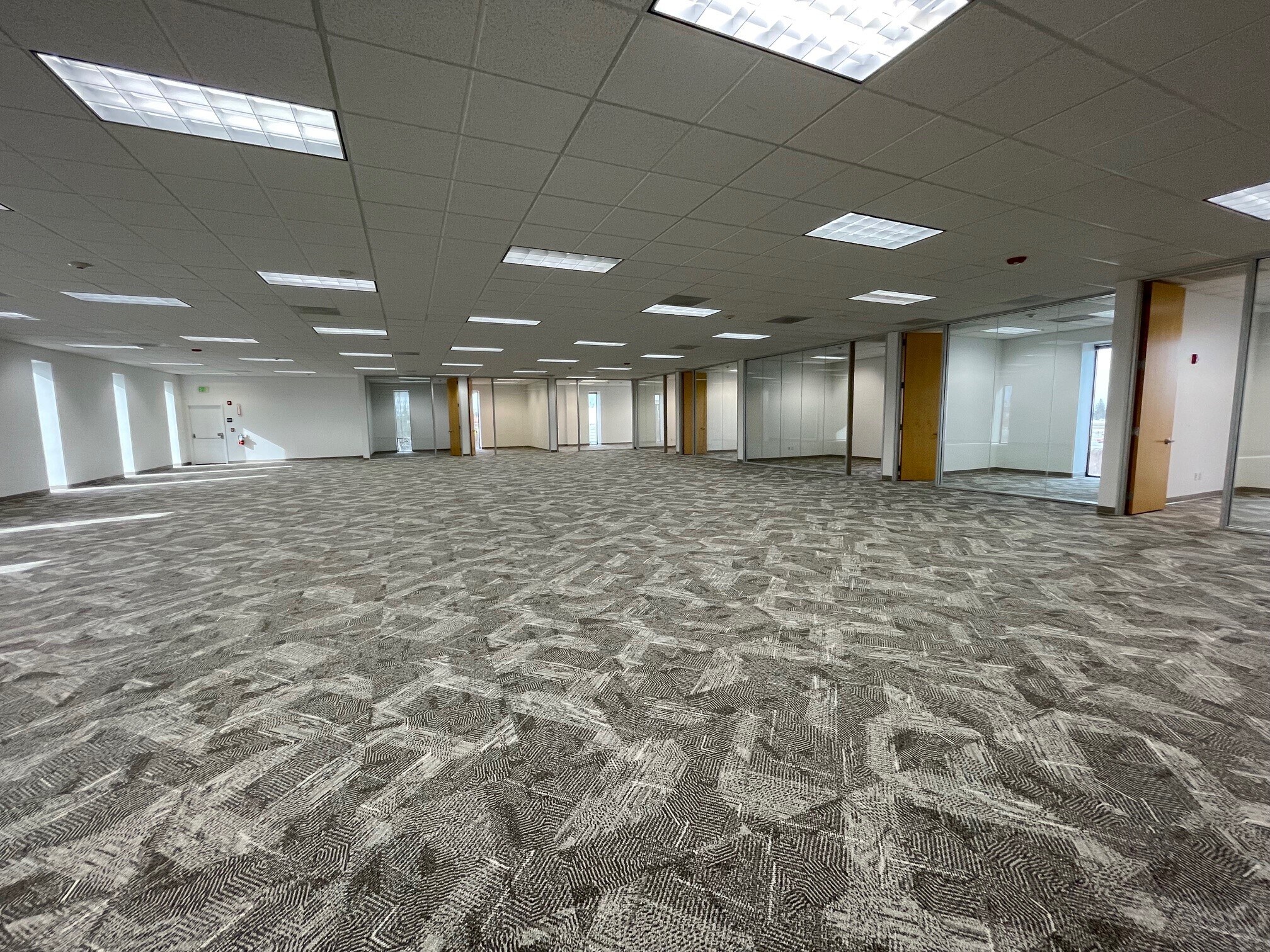 625 Ellis St, Mountain View, CA à louer Photo intérieure– Image 1 sur 7