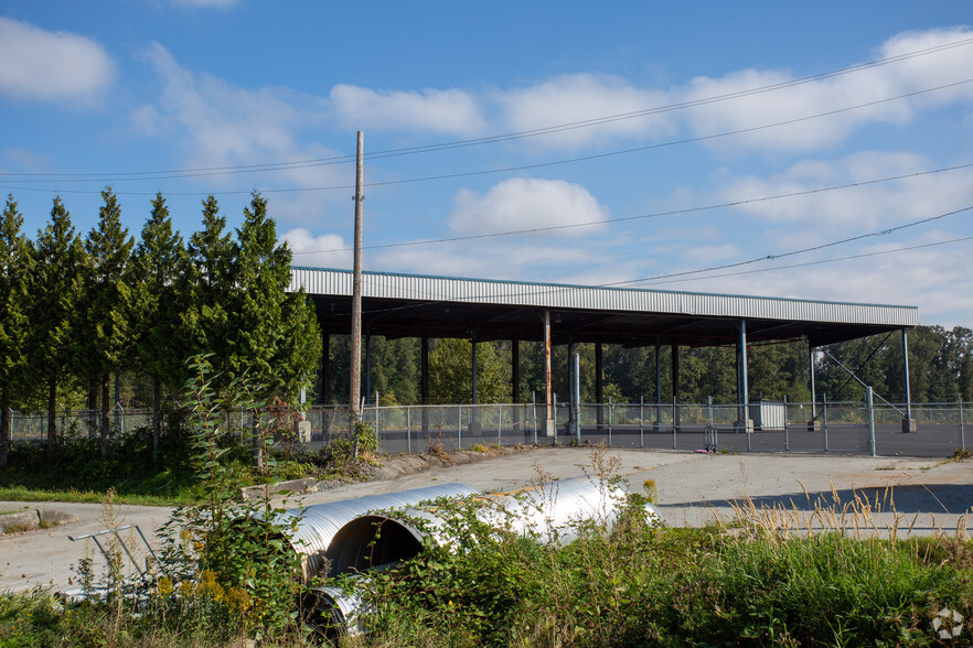 201 Duncan St, New Westminster, BC à louer - Photo principale – Image 1 sur 2