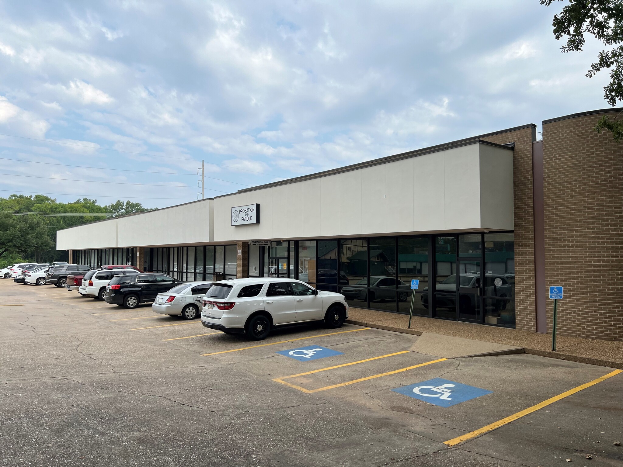 2525 Youree Dr, Shreveport, LA à vendre Photo de l’immeuble– Image 1 sur 9