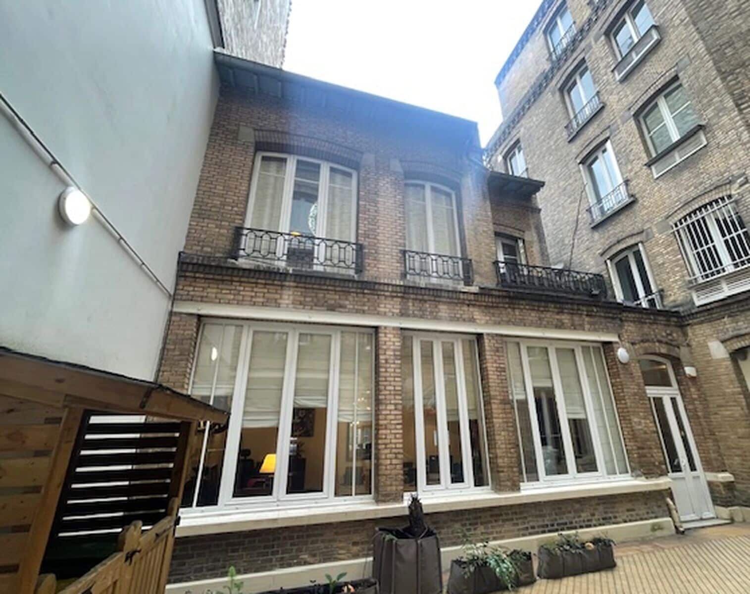 14 Rue Ernest Cresson, Paris à louer Photo de l’immeuble– Image 1 sur 17