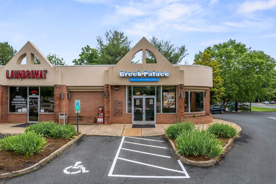 322-323 W Lee Hwy, Warrenton, VA à louer - Photo de l’immeuble – Image 1 sur 56