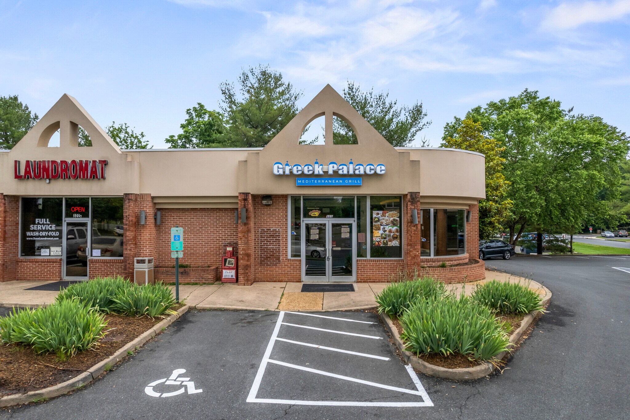 322-323 W Lee Hwy, Warrenton, VA à louer Photo de l’immeuble– Image 1 sur 57