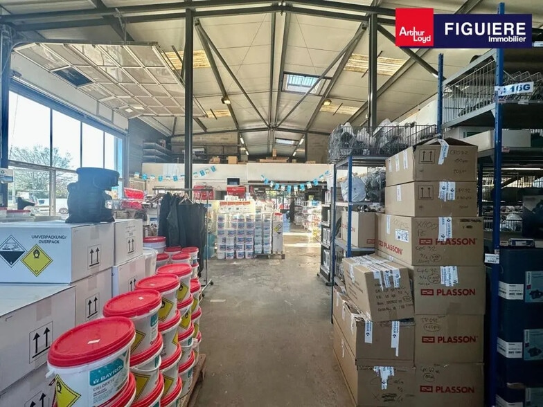 Local d’activités dans Aix-en-Provence à louer - Photo de l’immeuble – Image 2 sur 11