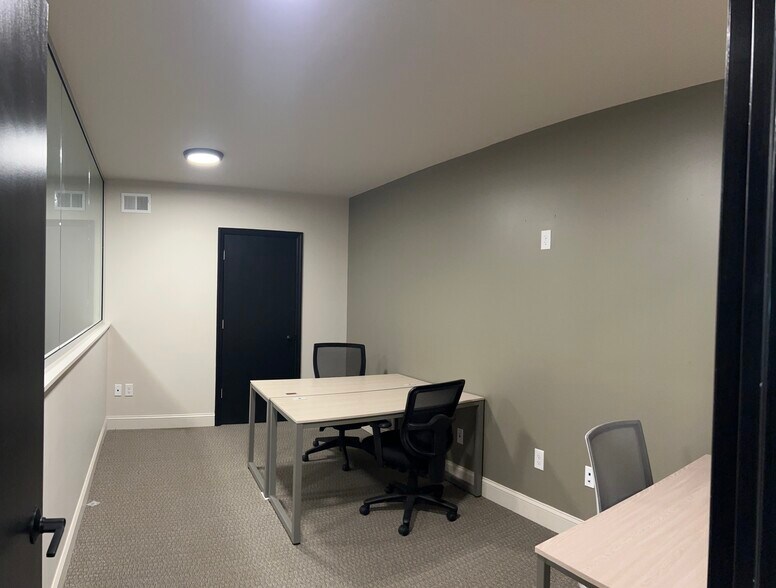 184 North Ave E, Cranford, NJ à louer - Photo intérieure – Image 2 sur 23