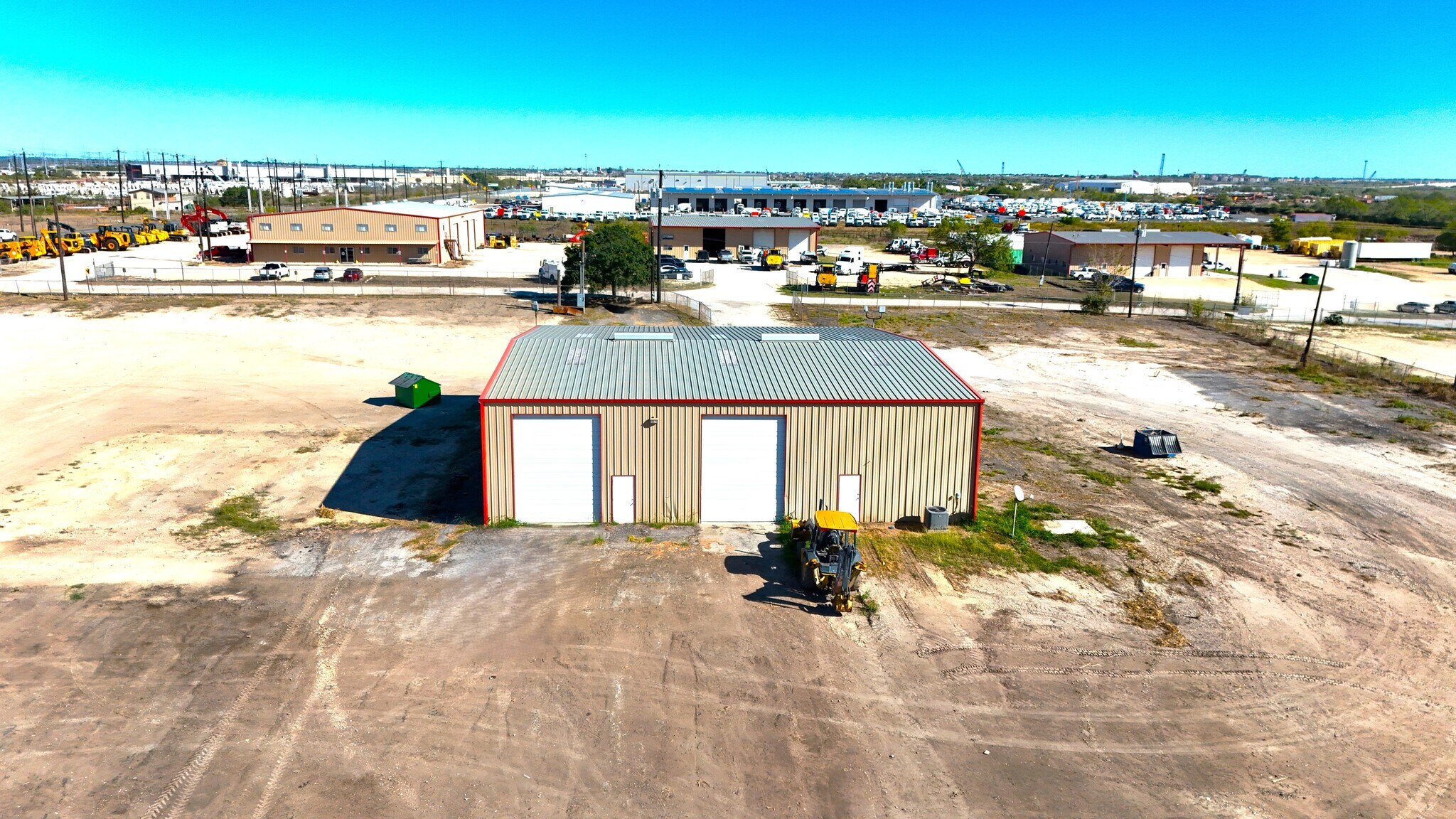 2290 FM 1516 N, Converse, TX à louer Photo de l’immeuble– Image 1 sur 5