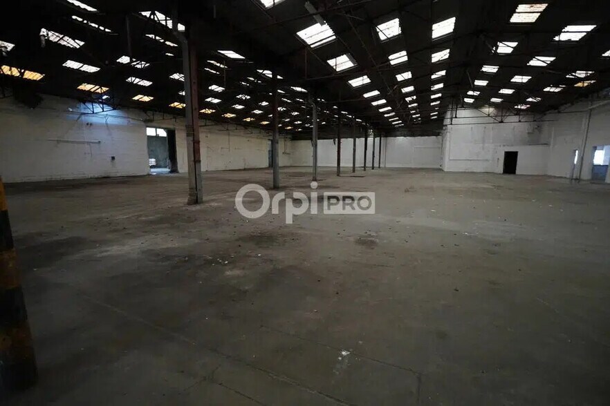 Industriel/Logistique dans Chevigny-Saint-Sauveur à vendre - Photo de l’immeuble – Image 3 sur 9