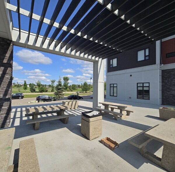 23-118 Cope Cres, Saskatoon, SK à louer - Photo de l’immeuble – Image 3 sur 8