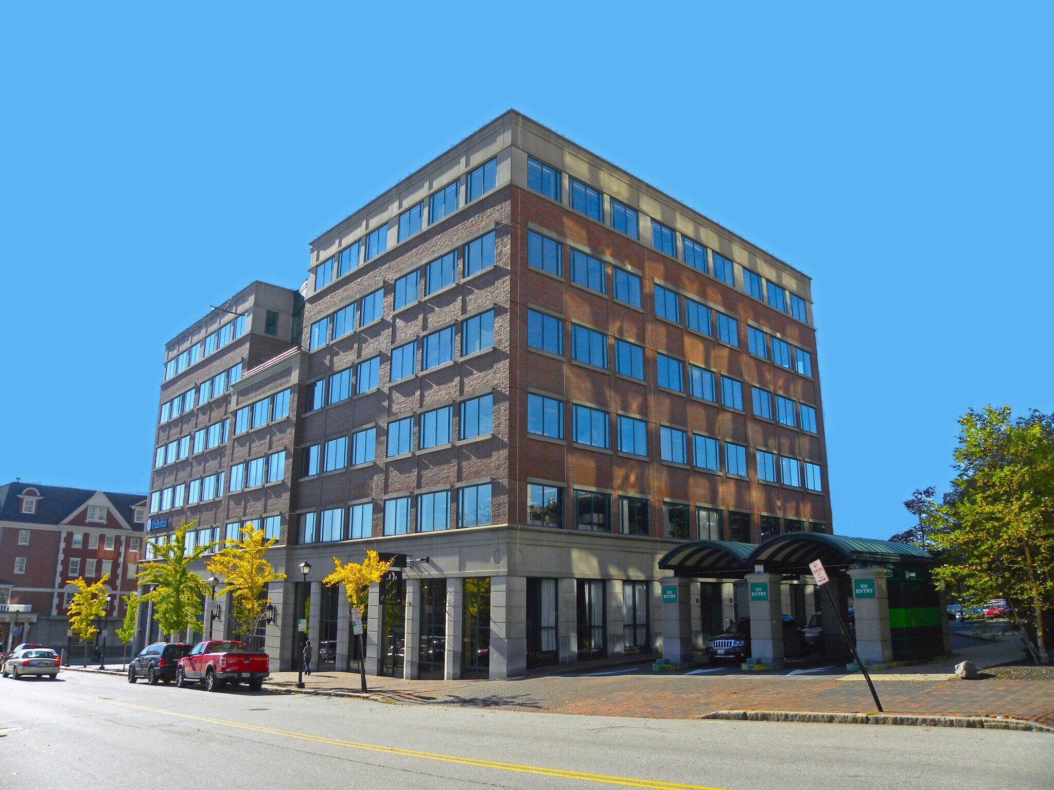 2 Portland Sq, Portland, ME à louer Photo de l’immeuble– Image 1 sur 7