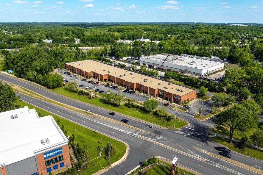 8251 Telegraph Rd, Odenton, MD à vendre - Photo principale – Image 1 sur 5