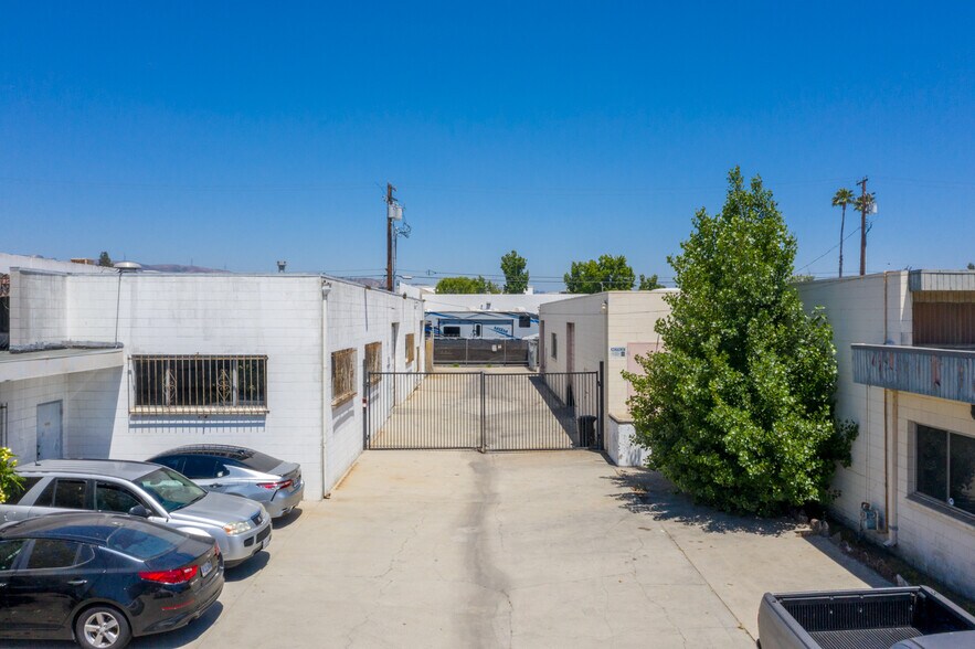 Secura portefeuille de 3 biens à vendre sur LoopNet.fr - Photo de l’immeuble – Image 3 sur 24