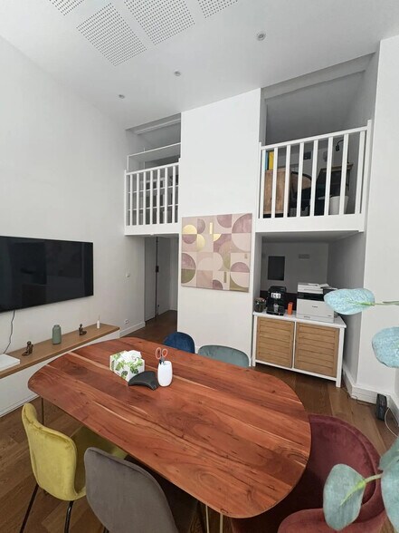 Bureau dans Paris à louer - Photo de l’immeuble – Image 1 sur 6