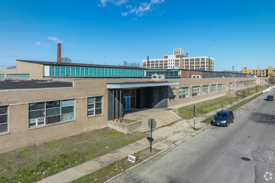 1801-1829 N Monitor Ave, Chicago, IL à louer - Photo principale – Image 1 sur 7