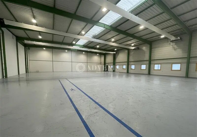 Local d’activités dans Le Mesnil-Amelot à louer Photo intérieure– Image 1 sur 9