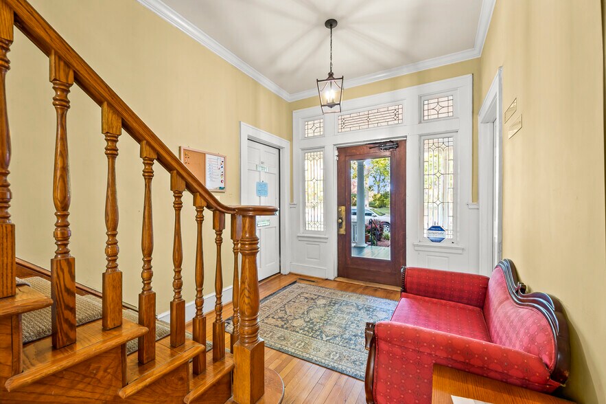 1066 W Fourth St, Winston-Salem, NC à vendre - Photo de l’immeuble – Image 2 sur 8
