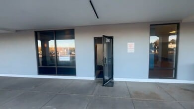 8000 E Quincy Ave, Denver, CO à louer - Vidéo sur l’annonce professionnelle 
