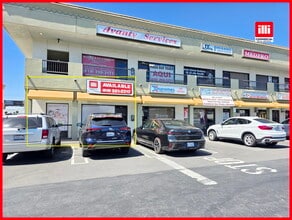 14435 Sherman Way, Van Nuys, CA à louer Photo intérieure– Image 1 sur 10
