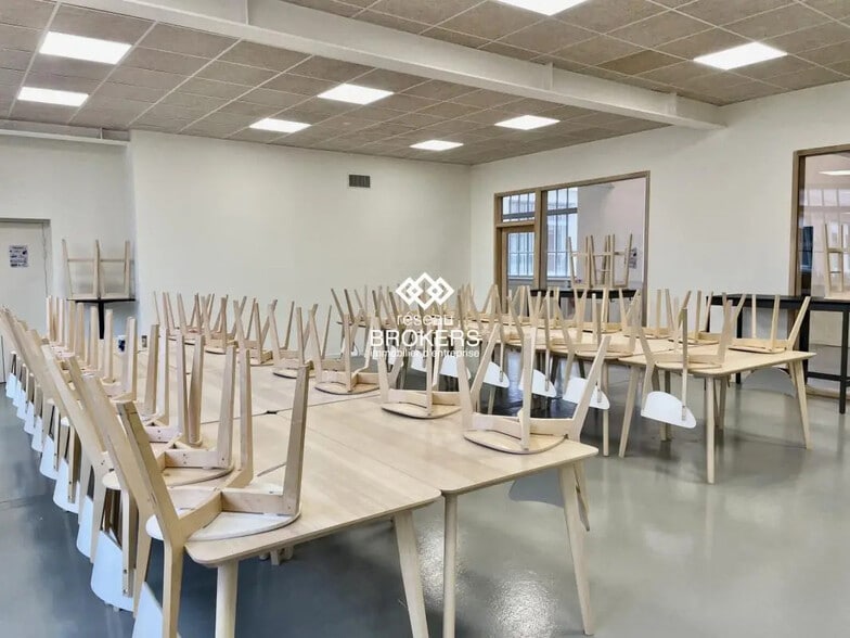 Bureau dans Saint-Étienne à louer - Photo de l’immeuble – Image 3 sur 3