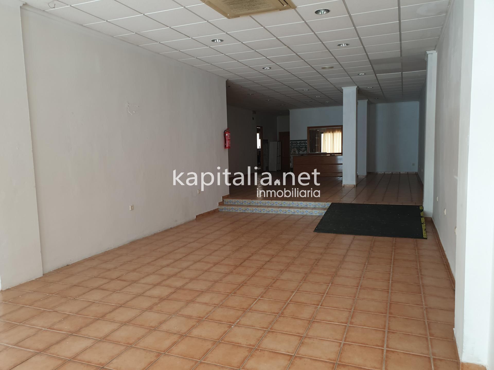 Local commercial dans Ontinyent, Valencia à vendre Photo de l’immeuble– Image 1 sur 15