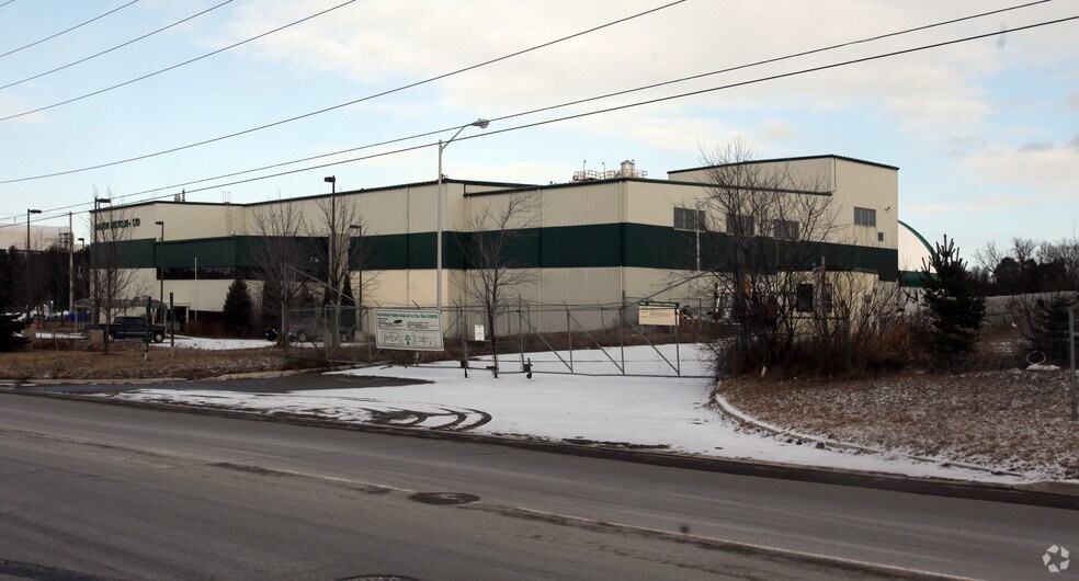 395 Harry Walker Pky S, Newmarket, ON à louer - Photo de l’immeuble – Image 2 sur 5