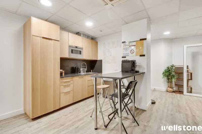 29 Rue D'Astorg, Paris à louer Photo de l’immeuble– Image 1 sur 3