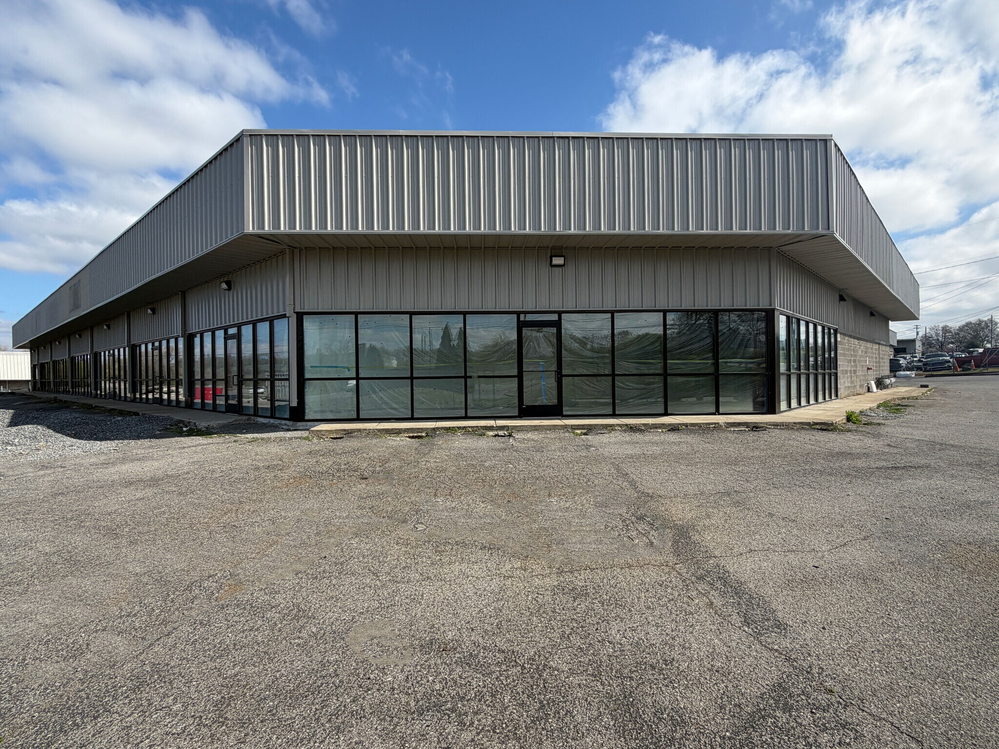 1236 Northgate Business Pky, Madison, TN à louer Photo principale– Image 1 sur 9