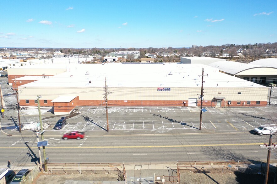 440 Allwood Rd, Clifton, NJ à louer - Photo de l’immeuble – Image 2 sur 8
