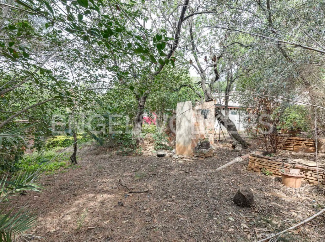 Terrain dans Barcelone, Barcelona à vendre Photo de l’immeuble– Image 1 sur 5