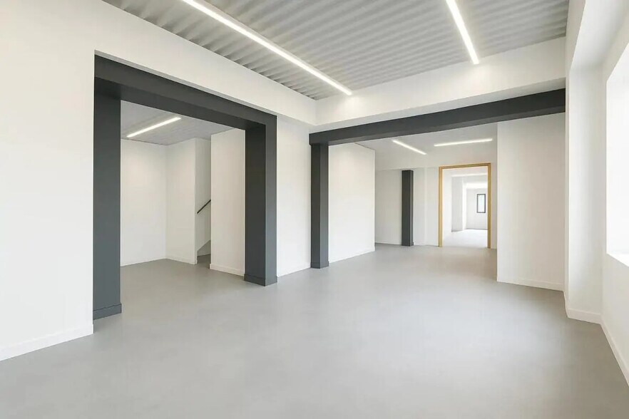 Local d'activités dans Ivry-sur-Seine à vendre - Photo de l’immeuble – Image 3 sur 5