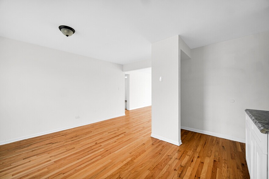 14544 S San Francisco Ave, Posen, IL à vendre - Photo intérieure – Image 3 sur 17