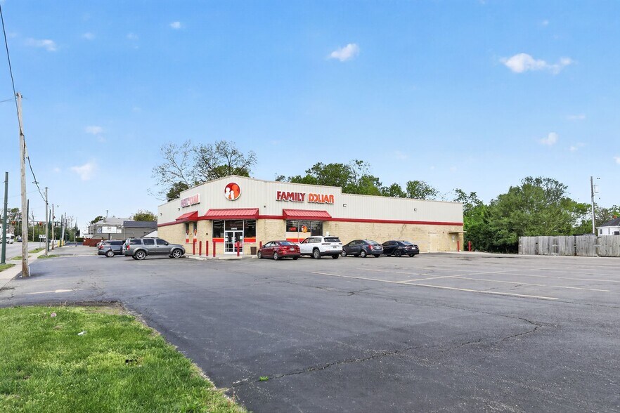 5800 N Main St, Dayton, OH à vendre - Photo de l’immeuble – Image 3 sur 5