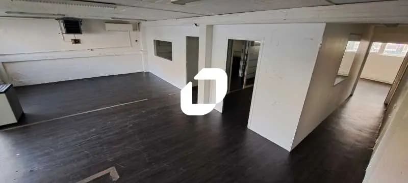 Bureau dans Montreuil à louer - Photo de l’immeuble – Image 3 sur 17