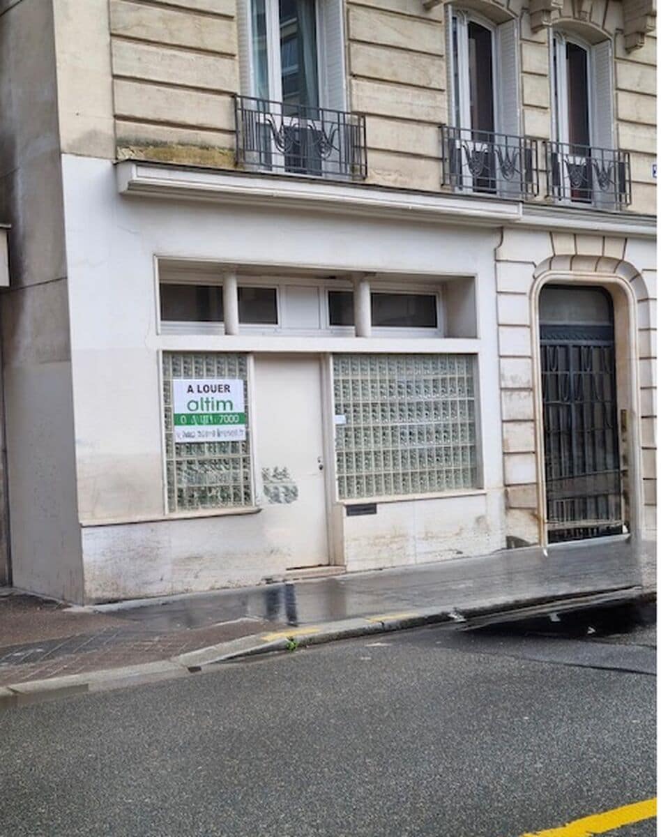 Bureau dans Paris à louer Photo de l’immeuble– Image 1 sur 3