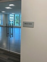 8041 Arco Corporate Dr, Raleigh, NC à louer Photo intérieure– Image 2 sur 4