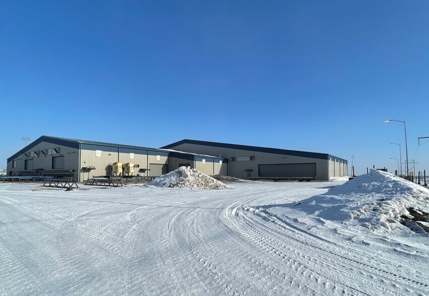 14207 Highway 2, Williston, ND à vendre - Photo de l’immeuble – Image 2 sur 12