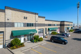 Plus de détails pour 32 Westwinds Cres NE, Calgary, AB - Bureau à louer