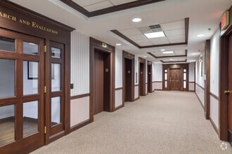 325 W Main St, Louisville, KY à louer Photo intérieure– Image 1 sur 4
