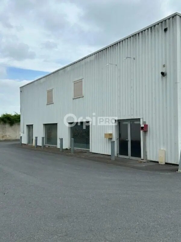 Local commercial dans Bétheny à louer Photo de l’immeuble– Image 1 sur 10