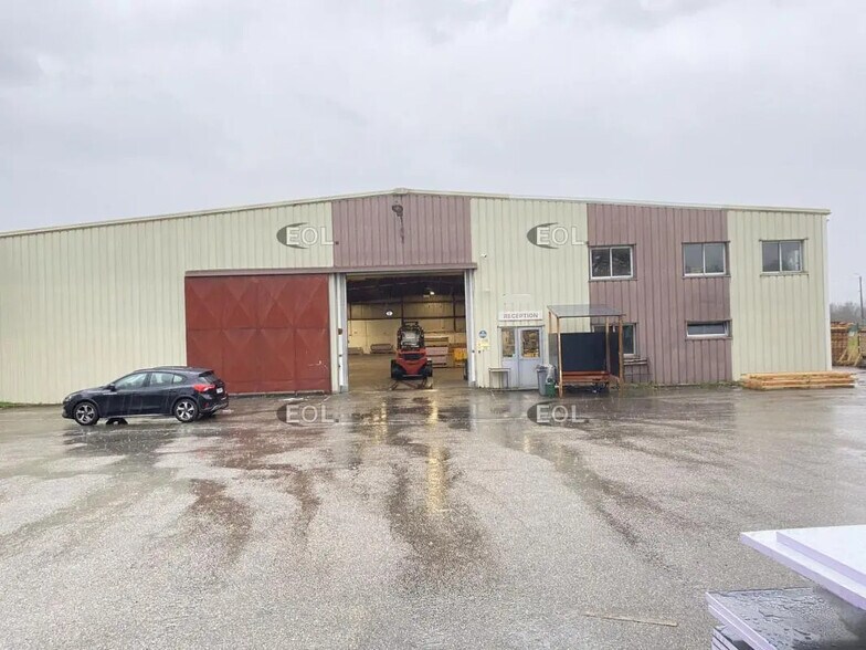 Industriel/Logistique dans Brignais à louer - Photo de l’immeuble – Image 1 sur 11