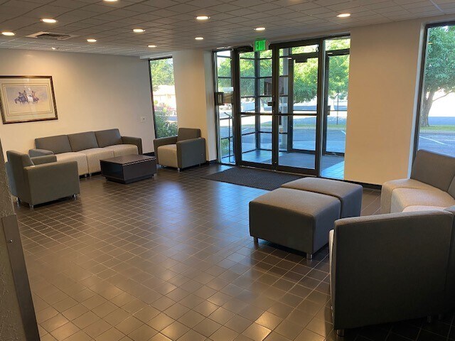 5500 E Yale Ave, Denver, CO à louer - Hall d’entrée – Image 3 sur 10