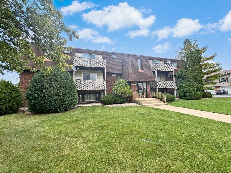 20224 S Frankfort Square Rd, Frankfort, IL à vendre - Photo de l’immeuble – Image 2 sur 5