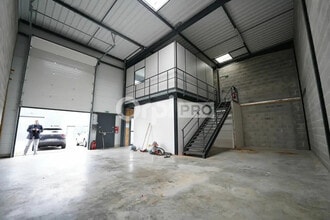 662 Rue Des Jonchères, Genay à louer Photo de l’immeuble– Image 1 sur 6