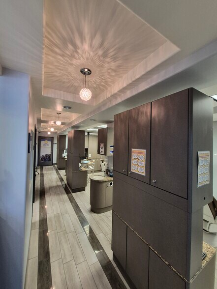 17023 Hawthorne Blvd, Lawndale, CA à vendre - Photo de l’immeuble – Image 3 sur 6