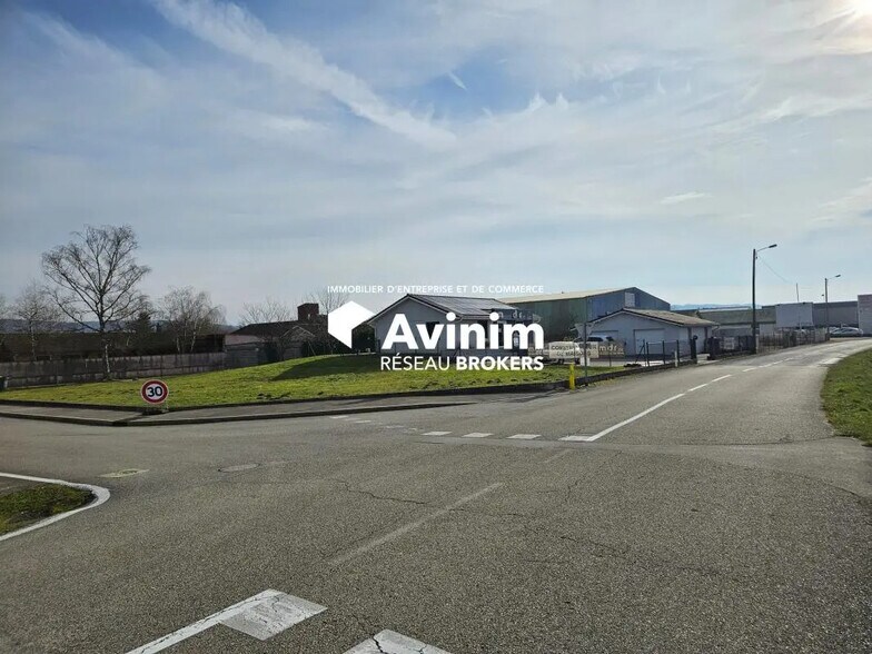 Terrain dans Montagnat à vendre - Aérien – Image 2 sur 3